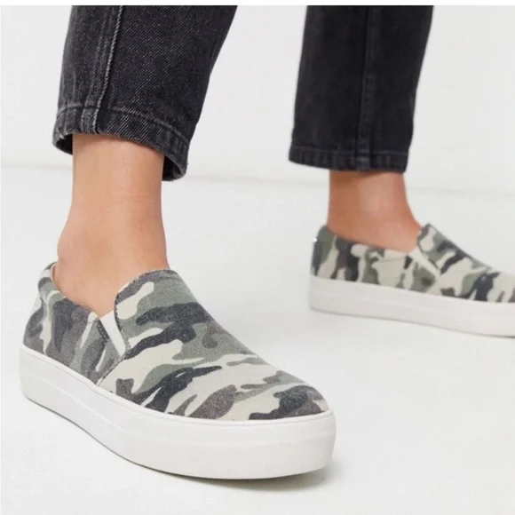 Steve Madden Shoes Steve Madden Gills Canvas Slip On Sneakers